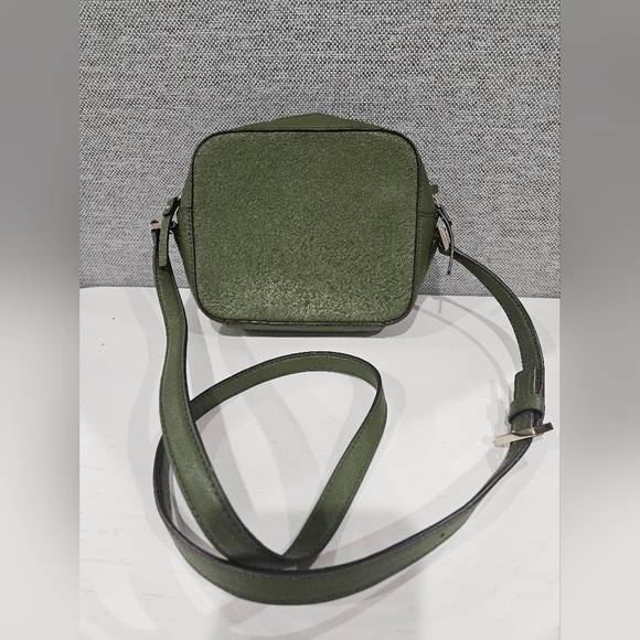 Kate Spade Newbury Lane Cammie Crossbody Purse. Green Camera Bag - Picture 4 of 7
